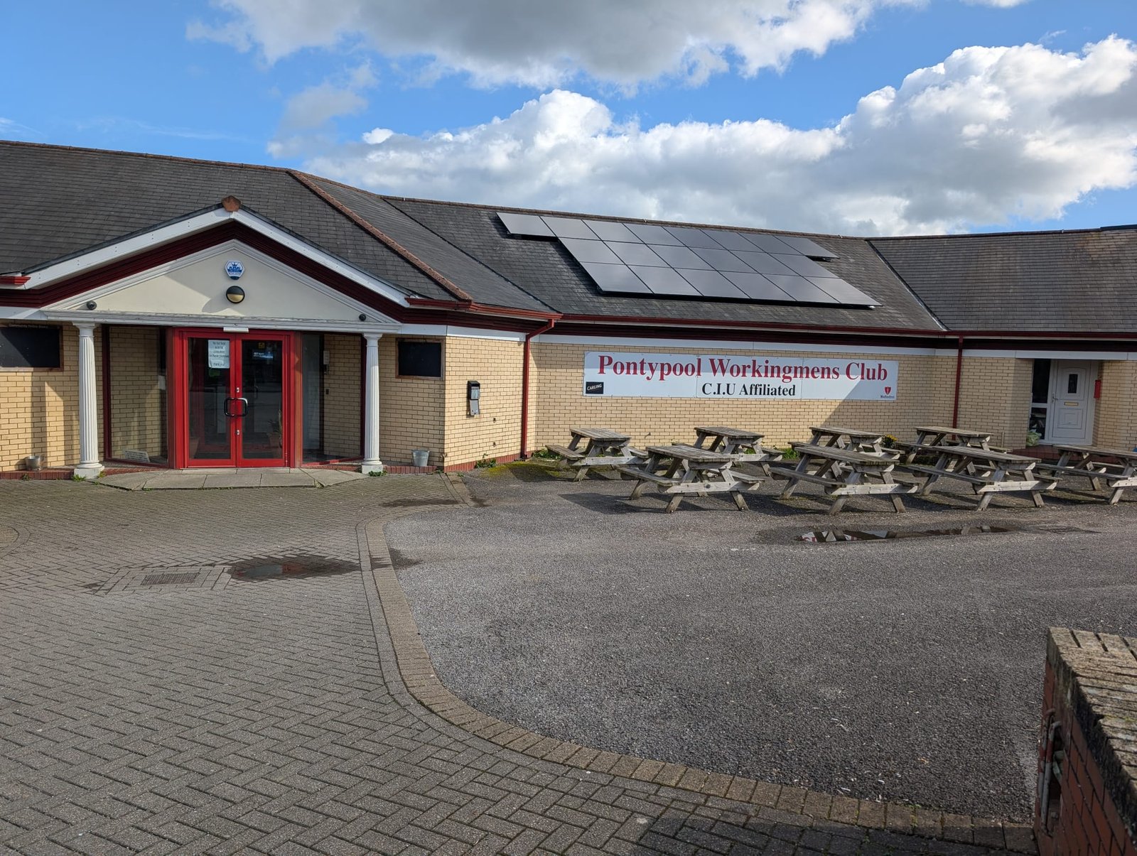 PontyPool Workingmens club car park